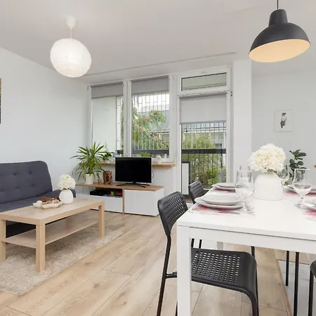 Arsenal By Renters Apartment