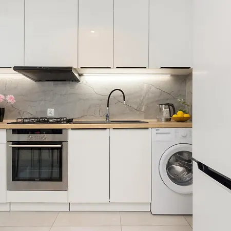 Arsenal By Renters * Warschau